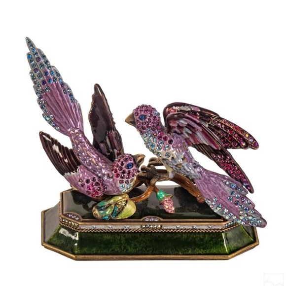 Jay Strongwater Other - Rare Intricate Jay Strongwater Lovebirds Cover Lidded Trinket Box
NEW WITH TAGS